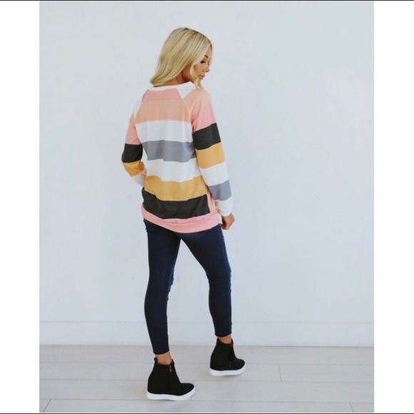 HP x 2 🎉 Last One • Women’s Oversized Striped Top - Picture 4 of 4